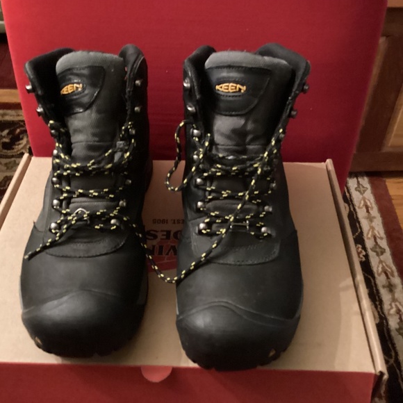 Keen Shoes Mens Keen Hiking Boots Size 1 12 Poshmark